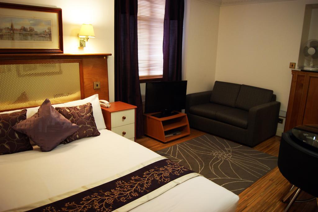 Abbey Court - Hyde Park Hotel